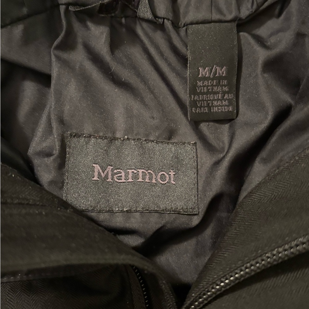 Marmot Kids Size M (10/12) Black Puffer Jacket - 75.00
(700 fill) - Picture 3 of 3